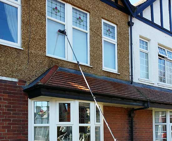residential-high-reach-window-cleaner-whitley-bay